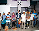Photo of the winners of WWF’s writing competition on sumatran tiger and elephant restoration for Riau –based journalist 2011 and the committee